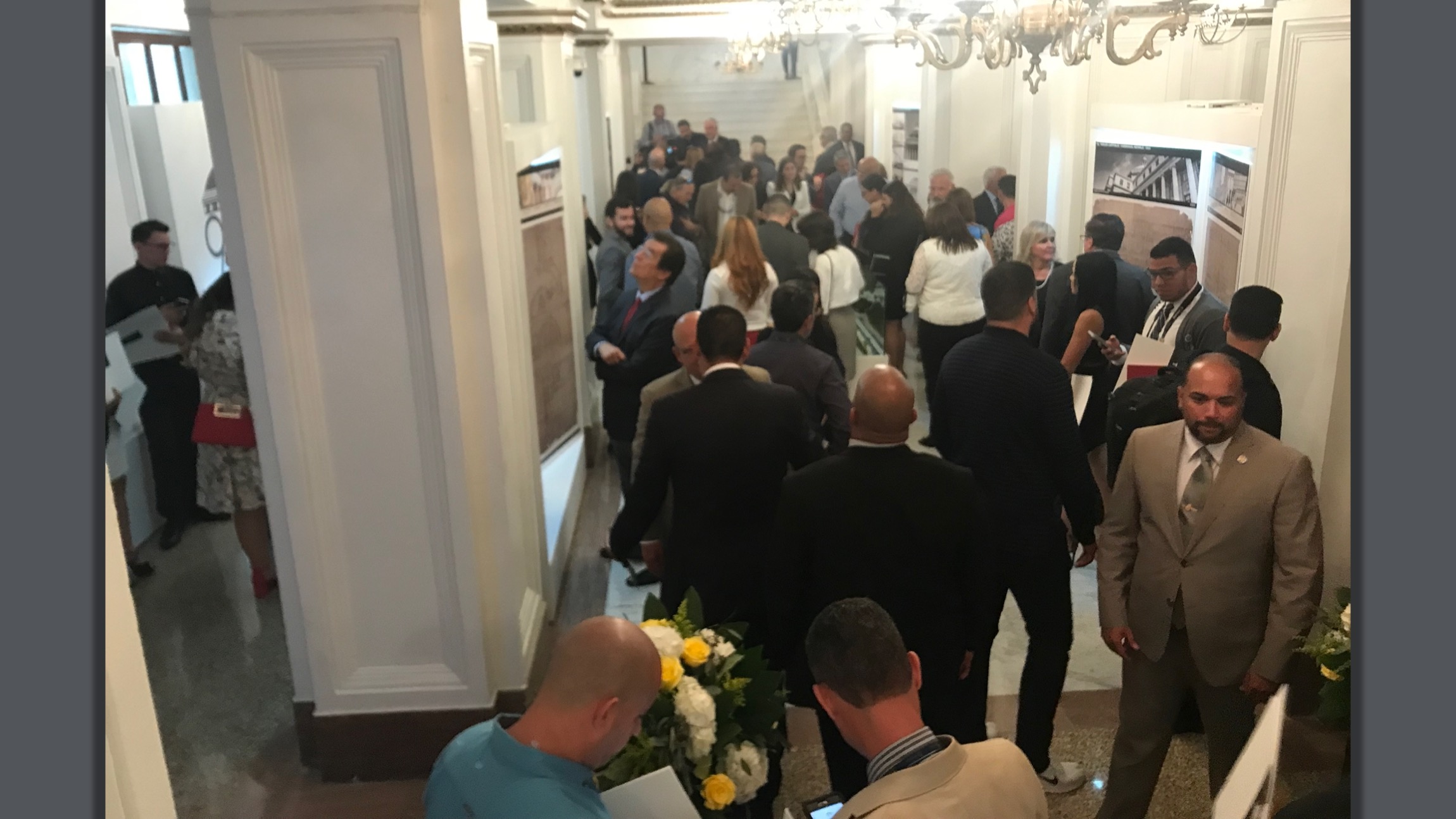 Exhibición 90 aniversario del Capitolio de Puerto Rico 008